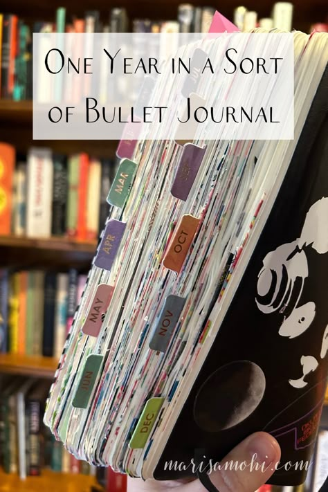 Sometimes you need a flexible planner for getting shit done and taking care of your mental health. That's what the sort of bullet journal is for. #planning #bulletjournal #bulletjournalideas #bulletjournalspreads Goal Book Ideas, Planner And Journal In One, What To Write In Planner, Craft Journal Ideas Layout, Organization Journal Ideas, Planner Journal Ideas Layout, Journal Ideas Planner, Planner Design Ideas Layout, Simple Journal Spreads