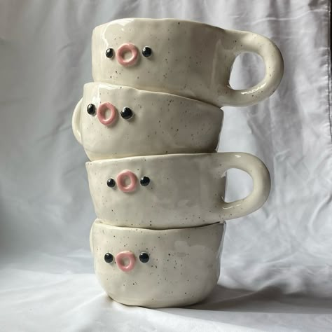 Cermanic Mug Ideas, Mug Clay Designs, Ceramic Mug Handmade, Pottery Cup Ideas, Mug Ceramic Ideas, Handmade Ceramic Mug, Clay Mug Designs, Clay Cup Ideas, Ceramic Mugs Ideas