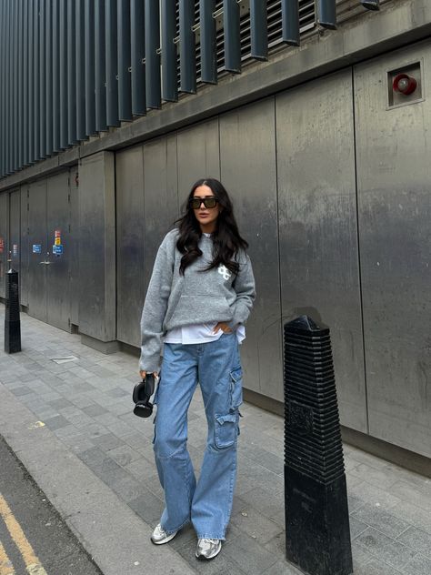 RELAXED CARGO JEANS - BLUE WASH curated on LTK Blue Cargo Jeans Outfit Winter, Cargo Jeans Outfit Summer, Cargo Jean Outfits Women, Cargo Jeans Winter Outfit, Cargo Jean Outfits, Cargo Jeans Outfit Winter, Jean Cargo Outfit, Styling Cargo Jeans, How To Style Cargo Jeans