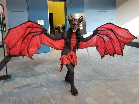 DIY: Dragon Wings Tutorial | Mage Menagerie Dragon Wings Tutorial, Diy Dragon Wings, Dragon Sewing, Dragon Fursuit, Wings Tutorial, Dragon Halloween Costume, Dragon Project, Diy Dragon, Group Cosplay