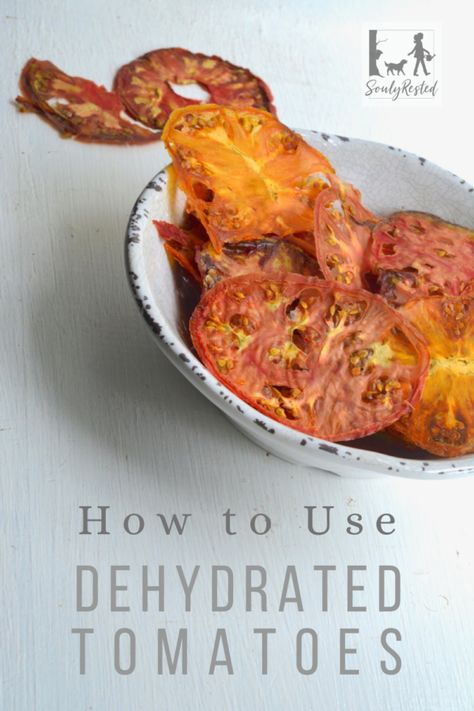 Dehydrating Tomatoes, Dehydrated Tomatoes, Tomato Chilli Jam, Dehydrating Food Storage, Dehydrating Food, Dehydrated Foods, Homesteading Ideas, Cast Iron Recipes, Pickled Vegetables