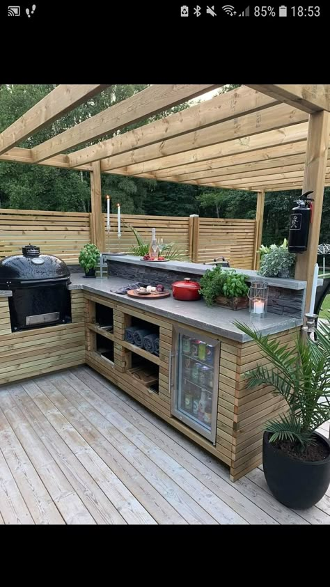 Outdoor Bbq Pergola, Bbq Decking Area, Bbq And Bar Area Ideas Outdoor, Backyard Ideas Entertaining, Outdoor Kitchen Bbq Area, Outside Bbq Area Ideas Patio, Barbecue Areas Outdoor Ideas, Outdoor Bbq Area Ideas, Pergola Bbq Area