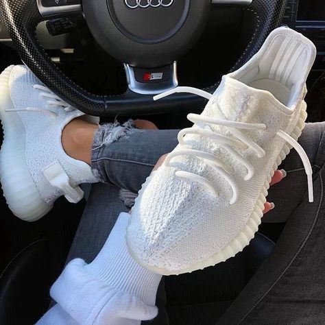 M461837 Size 36-47 Sneakers Aesthetic, Looks Adidas, Sneakers Drawing, White Tennis Shoes, Adidas Yeezy 350, Shoes Sneakers Jordans, Baskets Adidas, Shoes Classic, Sneakers Running