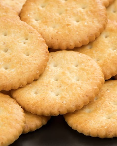 These Homemade Ritz Crackers are the Easiest Thing You'll Make All Week | Kitchn Recipe For Ritz Crackers, Buttery Crackers Recipe, Jatz Crackers Recipes, Sourdough Discard Ritz Crackers, Vegan Ritz Cracker Recipes, Cracker Biscuits Recipe, Homemade Townhouse Crackers, Chicken Biscuit Crackers, Easy Crackers Recipe