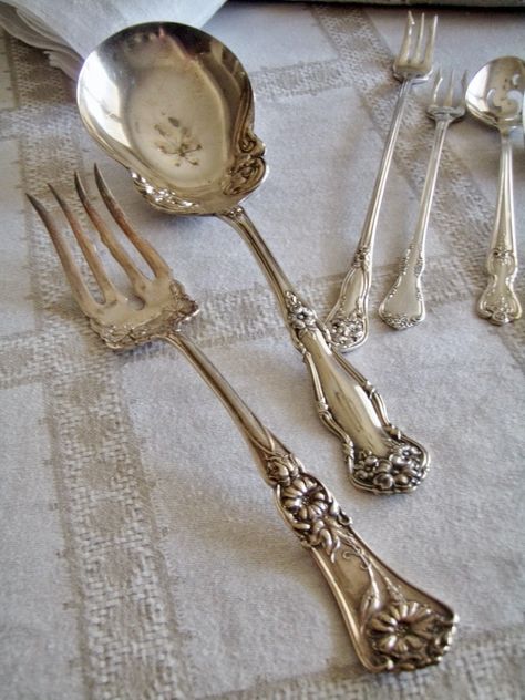 Antique Flatware, Cabin Cottage, Heirloom Recipes, Silver Cutlery, Vintage Cutlery, Vintage Flatware, Household Goods, Sterling Silver Flatware, Vintage Silverware