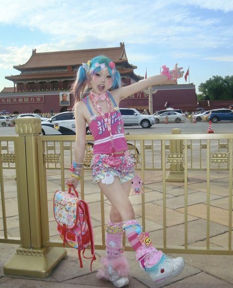 Decora Kei Outfits, Decora Fashion Outfits, Decora Kei Fashion, Decora Outfits, Decora Harajuku, Harajuku Decora, Kawaii Outfit Ideas, Kei Fashion, Harajuku Fashion Street