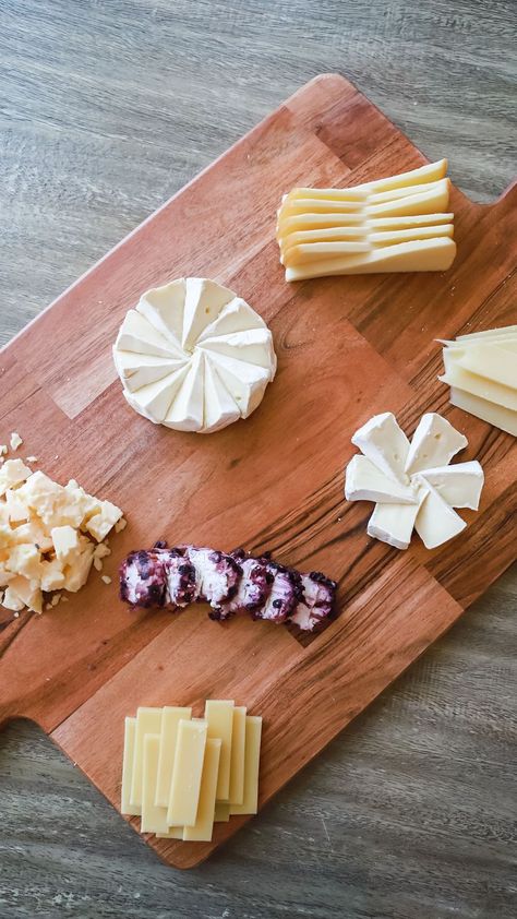 Charcuterie Board Cheese Knives, Arranging Cheese On Charcuterie Board, Cheese Board How To, Huge Cheese Board, How To Cute Cheese For Charcuterie, How To Make A Cheese Board Easy, Charcuterie Board Organization, Cheese Shapes For Charcuterie, How To Set Up Charcuterie Board