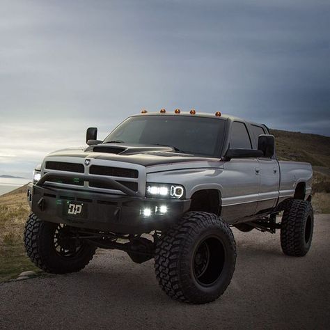 Some might disagree but I think that the new set of 40" Patriot Tires was the final touch that makes this the PERFECT truck! -- If you want a chance to win this truck you gotta click the blue link in my bio or go to xs.gy/HeavyD Classic Dodge Trucks, 2nd Gen Dodge Ram 1500, 3rd Gen Dodge, Dodge Dually, 2nd Gen Cummins, Cummins Diesel Trucks, Dodge Diesel Trucks, Dodge Diesel, Cummins Trucks