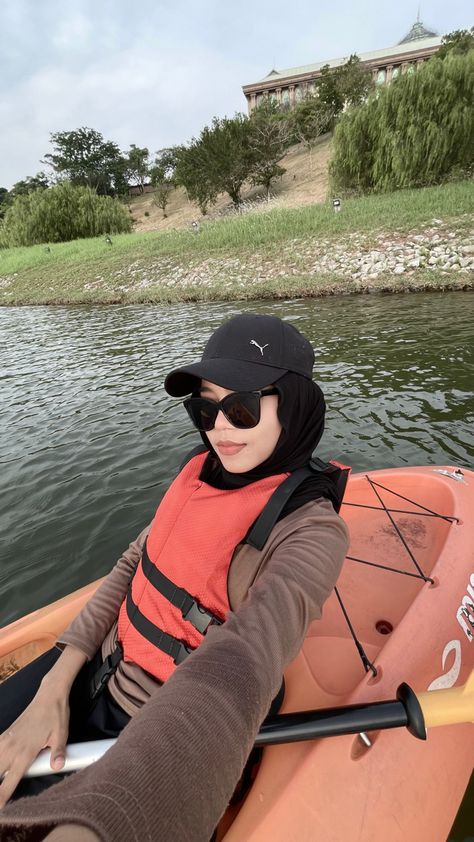 Kayak Outfit, Kayaking Outfit, 2024 Moodboard, Hijabi Outfits, Mood Boards, Kayaking, Vision Board, Ootd, Coffee