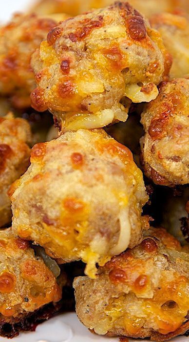 Cheese Sausage Balls, Cream Cheese Sausage, Sausage Cheese Balls, Sausage Cream Cheese, Cream Cheese Sausage Balls, Sausage Balls Recipe, Sausage Hash, Breakfast Sausage Recipes, Hashbrown Recipes