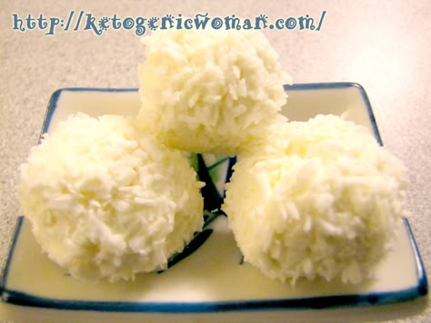 Keto Lemon Coconut Balls (with cream cheese)  - One (a Tablespoon of mixture) contains 54 calories, 1 carb, 5 fat, 1 protein giving a ratio of 82/10/8 on the Ketogenic diet. / Ketogenic Woman Lemon Coconut Balls, Lemon Balls, Cheesecake Coconut, Ketogenic Woman, Making Cream, True Lemon, Coconut Bites, Coconut Balls, Postre Keto