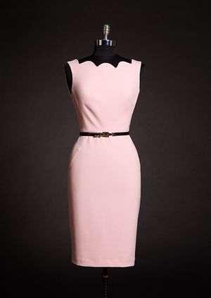 Scallop Collar, Scallop Neckline, Vintage Cocktail Dress, Jackie O Style, Scalloped Neckline, Tailored Dresses, Neckline Dress, Retro Mode, Pink Lady