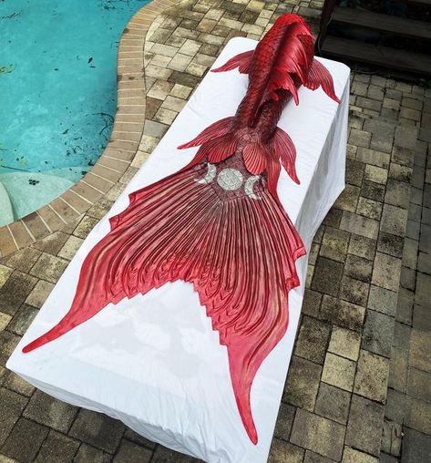 Red Tail Mermaid, Red Mermaid Tail Aesthetic, Red Mermaid Aesthetic, Fake Mermaid Tails, Ekor Mermaid, Mermaid Lifestyle, Red Mermaid Tail, Mermaid Tail Art, Siren Tail