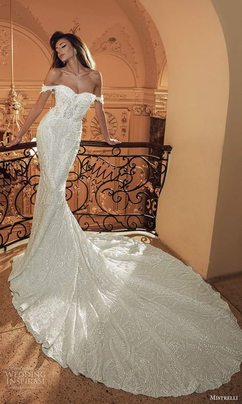 Wedding Dresses Tight Fitted, Bridal Off Shoulder, Wedding Dress Fishtail, Tight Wedding Dress, Off Shoulder Wedding Dress, Wedding Inspirasi, Long Train Wedding Dress, Sheath Wedding, Pretty Wedding Dresses