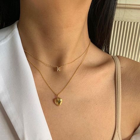 Necklace Moon, Gold Necklace Simple, Heart Locket Necklace, Coin Pendant Necklace, Gold Cross Necklace, Diamond Cross Pendants, Star Jewelry, Moon Jewelry, Gold Necklace Layered