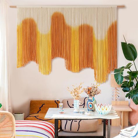 Wall Hanging Bedroom Ideas, Office Wall Decor Inspiration, Yellow Wall Decor Living Room, Decorate Large Blank Wall, Maximalist Bedroom Wall Decor, Wall Rugs Hanging Living Rooms, Nursery Tapestry Wall Hangings, Tapestry Living Room Ideas, Mid Century Tapestry