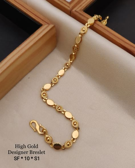 Bracelate Design For Girl Gold, Gold Breslet For Girl Design, Bracelet Design For Girls In Gold, Bracelet Models Gold For Women, Hand Chain Bracelet Gold Indian, Golden Bracelet For Women Indian, Gold Breslate Design For Women Pakistani, Braslite For Women, Braslets Designs Gold