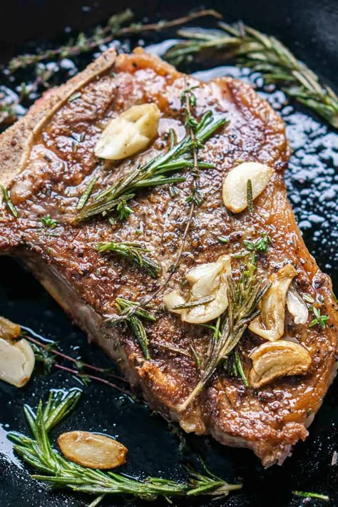 Bone In Strip Steak Recipe, Boneless Ny Strip Steak Recipe, Ny Strip Steak Recipes Pan Seared, New York Steak Recipe, Steak Recipes Pan, Ny Strip Steak Recipes, Strip Steak Recipes, Steak Recipes Pan Seared, Steak On Stove