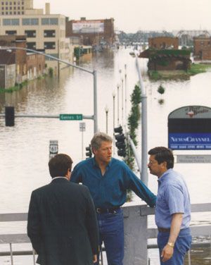 President Bill Clinton surveying flood damage in Davenport, IA July 4, 1993 during the great Mississippi flood. Alton Illinois, New Madrid, Davenport Iowa, Quad Cities, Madison County, Washington County, Iowa Hawkeyes, American Presidents, Bill Clinton