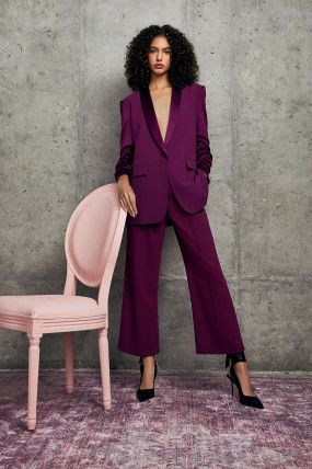 Wedding Suit Women, Elegantes Outfit Damen, Work Outfits Frauen, Style Italy, Style Essence, Runway 2020, Women In Suits, Tuxedo Women, Paris Mode