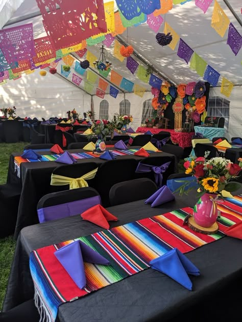 Mexican Theme Party Quinceanera, Mexican Themed Party Centerpieces, Mexican Style Decor Party, 50th Mexican Theme Party, Mexican Theme Birthday Party Decorations, Mexican Style Quinceanera Party Ideas, Fiesta Graduation Cake, Mexican Theme Party Decorations For Men, Mexican 15 Theme Party