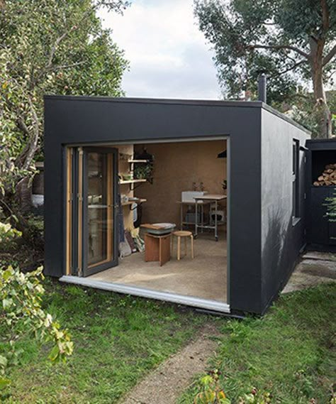 Garden Art Studio, Summerhouse Ideas, Small Garden Office, Sheds Ideas Backyard, Cabin Office, Office Warehouse, Garden Pods, Garden Cabins, Studio Shed