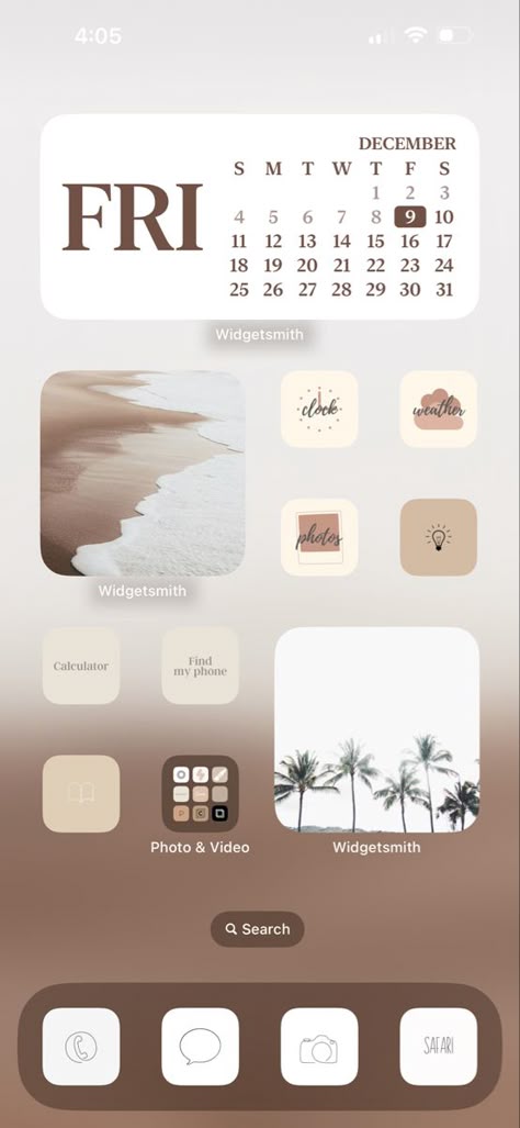 Astetic Iphone Homescreen, Iphone 16 Pro Home Screen, Iphone Aesthetic Layout Ideas, Iphone Home Screen Layout Minimalist, Apple Home Screen Layout, Organizing Phone Apps Aesthetic, What’s On My Iphone, Iphone App Aesthetic, Ios 17 Home Screen Ideas