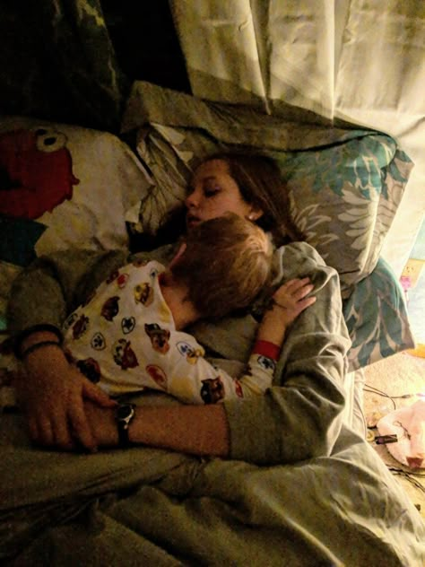 Brother and sister comforting each other at night Brother And Sister Sleeping Together, Older Brothers Aesthetic, Brothers And Sisters Aesthetic, Siblings Sleeping Together, Protective Older Sister Aesthetic, Big Brothers And Little Sister Pictures, Sister Brother Aesthetic, Baby Sister Aesthetic, Siblings Cuddling