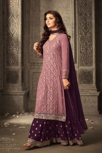 Shop designer plazo suits with FREE SHIPPING in the USA. Online shopping for ready-to-wear plazo with top in attractive colors is perfect for any festival. Get our embroidered kurti with plazo dresses in all size. Traditional palazzo suits indian & palazzo pants suit with dupatta for wedding has beautiful embroidery work on it. Wedding Anarkali, Sharara Designs, Palazzo Suit, Sharara Suit, Indian Wedding Wear, Anarkali Gown, Party Kleidung, Suits Dress, Designer Kurtis