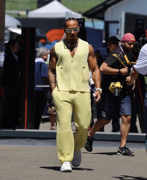 austria ‘23, image credit: shotbyannig via instagram Sir Lewis Hamilton, Lewis Hamilton Formula 1, Black Men Fashion Casual, Black Men Fashion, Lewis Hamilton, Mens Fashion Casual, Formula 1, Austria, Style Icons