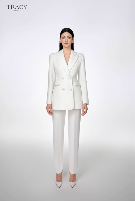 Classic Double-Breasted Peak Lapel Four Button Suit - XS / White Double Breasted Suit Women Outfit, Woman Double Breasted Suit, Formal Female Suits, White Formal Suits For Women, Double Breasted Suit For Women, Modern Women Suits, Blazer For Women Formal, All White Blazer Outfit, Women Suit For Wedding