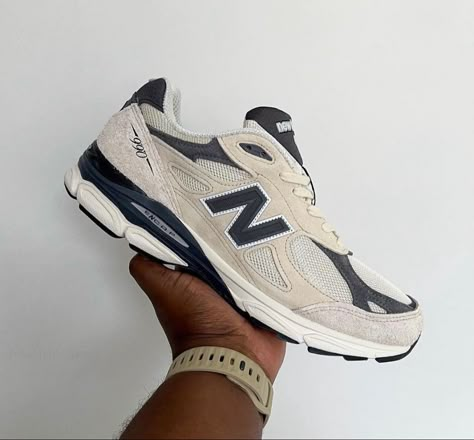 New Balance Shoes Men, Trend Prediction, New Balance 990, Pretty Sneakers, Jeweled Bag, New Balance Outfit, Trendy Shoes Sneakers, Shoes Trendy, Hype Shoes