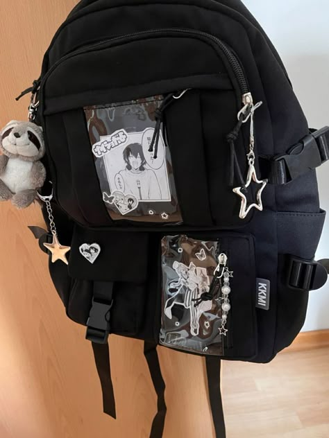 Mochila Kpop, Stylish School Bags, Image Swag, Backpack Decoration, My Stuff, Pretty Bags, Essential Bag, Cute Bags, Bungo Stray Dogs