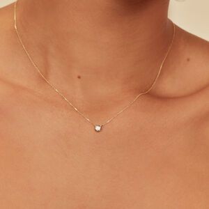 Diamond Neckless, Gold Necklace With Diamond, Simplistic Aesthetic, White Gold Jewellery, Single Diamond Necklace, Minimalistic Necklace, Gold Necklace Diamond, Simple Gold Necklace, Gold Necklace Dainty