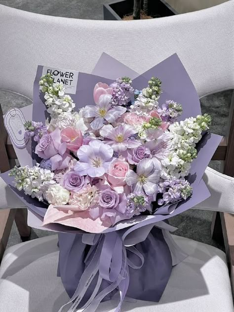 Purple Flower Bouquet Aesthetic, Bts Flower Bouquet, Purple Daisy Bouquet, Buket Aesthetic, Purple Orchid Bouquet, Purple Flower Bouquet, Luxury Bouquet, Flower Boquet, Purple Bouquets