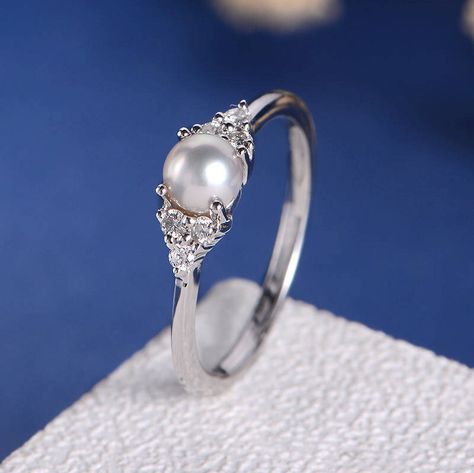 Pearl Engagement Ring Set, Birthstone Band, Pearl Engagement Ring, Retro Ring, Engagement Ring White Gold, Ring White Gold, Wedding White, Rose Engagement Ring, Deco Engagement Ring