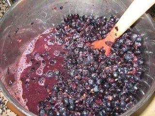 Homemade Grape Wine, Grape Wine Recipe, Home Made Wine, Wine Making Recipes, Homemade Wine Recipes, How To Make Home, Wine Making Kits, Make Your Own Wine, Brewing Recipes