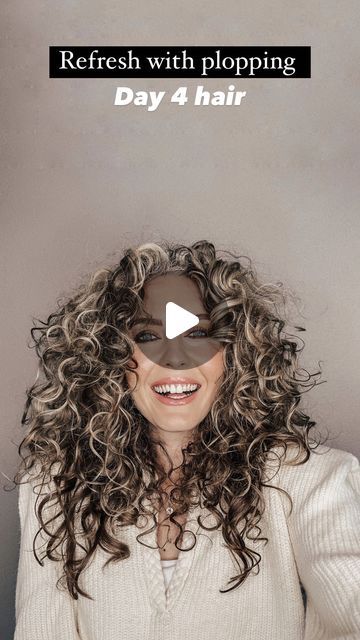 How To Make My Natural Curls Pop, Next Day Curly Hair Refresh, Refresh Curly Hair Next Day, Day 4 Curly Hair Styles, Day 2 Curly Hair Refresh, Plump Method Curls, How To Plop Curly Hair, Plopping Curly Hair Overnight, How To Get Volume In Curly Hair