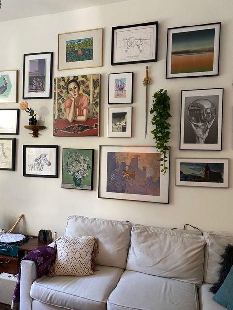 Gallery Wall Room Bedrooms, Wall Inspo Above Couch, Spiral Gallery Wall Layout, Gallery Wall Art Bedroom, Wall Of Paintings Living Room, Photo Frames Wall Ideas, Picture Collage Living Room, Art Wall For Living Room, Gallery Wall Diy Ideas