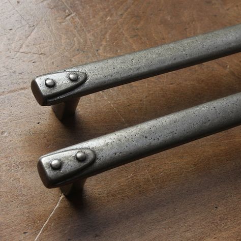 1 X Cast Iron Pull Handles Cabinet Drawer Pulls Kitchen Dresser Cupboard Door Pulls Industrial French Factory Pulls Old Vintage Style - Etsy Denmark Cast Iron Cabinet Hardware, Wrought Iron Cabinet Pulls, Kitchen Drawer Handles Ideas, Pantry Door Handles, Iron Cabinet Hardware, Sheep Wagon, Rustic Drawer Pulls, Iron Cabinet Pulls, Drawer Pulls Kitchen