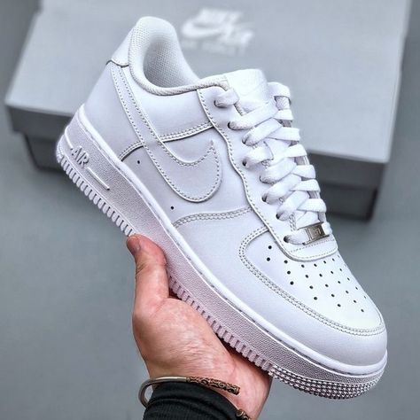 🚚Envios a nivel nacional 🇭🇳 Paga al recibir y por transferencia 💵 #villanuevacorteshonduras🇭🇳 #jordan #ventas #viral #combinado #combinaciones #gris #unisex #hombre #mujer #calzado #tenis #lomejor Tenis Nike, Nike Air Force 1 07, Nike Air Force 1, Selling Online, Air Force 1, Amazon Prime, Nike Air Force, Air Force, Athletic Shoes