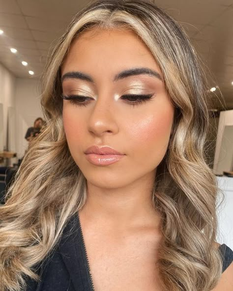 90s Aesthetic Makeup, Prom Makeup For Black Dress, Gold Dress Makeup, Master Mattes Palette, Simple Prom Makeup, Hoco Makeup Looks, Prom Makeup For Brown Eyes, Prom Eyes, Rosy Blush