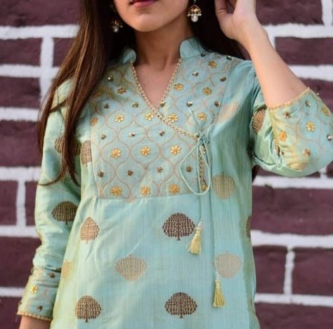 Designs Kurti, Gotta Patti Work, Silk Kurti Designs, Indian Kurti Designs, Kurta Patterns, Churidar Designs, Indian Kurti, Simple Kurti Designs, Gotta Patti