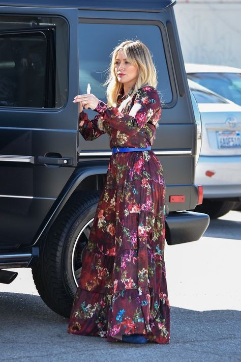 Hilary Duff Dress, Hilary Duff Style, Cute Outfits With Leggings, Celeb Fashion, Hillary Duff, Model Outfit, Dream Closets, Blonde Woman, Office Outfits Women