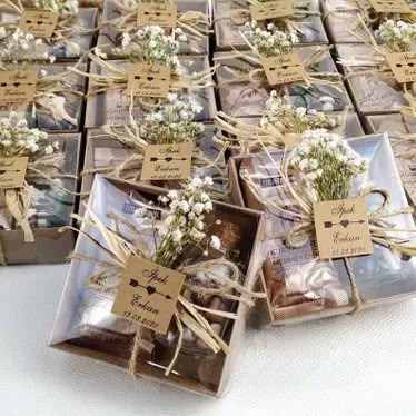 Kisses Wedding Favors, Wedding Chocolate Favors, Favors Wedding Ideas, Country Wedding Favors, Rustic Favors, Summer Wedding Favors, Edible Favors, Chocolate Wedding Favors, Favours Wedding