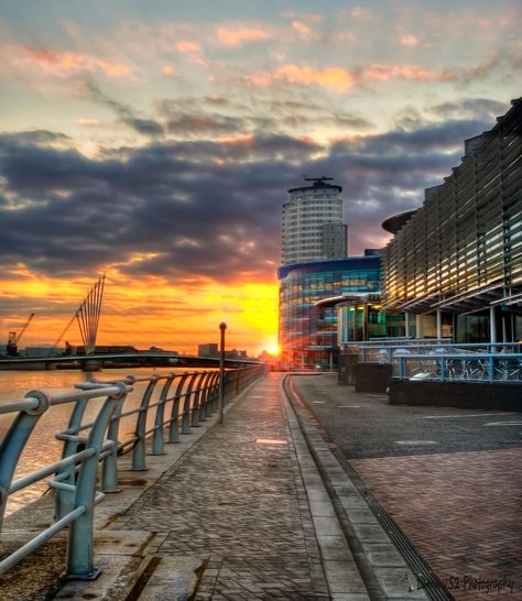 The sun going down on #Salford Quays. Salford Quays, Salford, Greater Manchester, 2025 Vision, 2024 Vision, Uk Travel, Best Cities, Holiday Destinations, Manchester