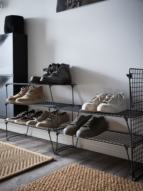 A small hallway with no shoes in the way - IKEA Stor Hall Inspiration, Shoe Rack Ikea, Hallway Inspiration, Shoe Storage Solutions, Ikea Store, Homburg, How To Store Shoes, Hallway Storage, Modern Hallway