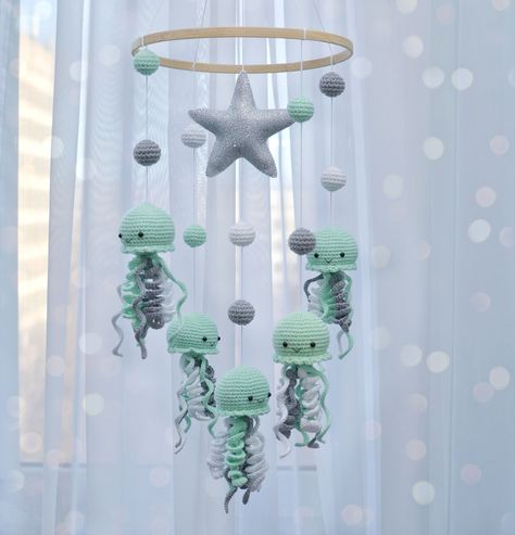 Jellyfish,marine mobile,ocean mobile,new baby gift,under the sea baby mobile,neutral baby mobile. Ocean Mobile, Crochet Crib, Crochet Nursery Decor, Crochet Baby Mobiles, Crochet Baby Costumes, Ocean Themed Nursery, Crochet Mobile, Crochet Nursery, Be Curious