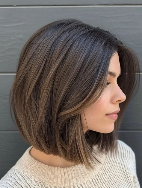 Lob Haircut Thick Hair, Lob Haircut Straight, Lob Haircut With Bangs, Long Bob Haircuts, Hair Inspiration Short, Shoulder Hair, Lob Haircut, Penteado Cabelo Curto, Long Bob