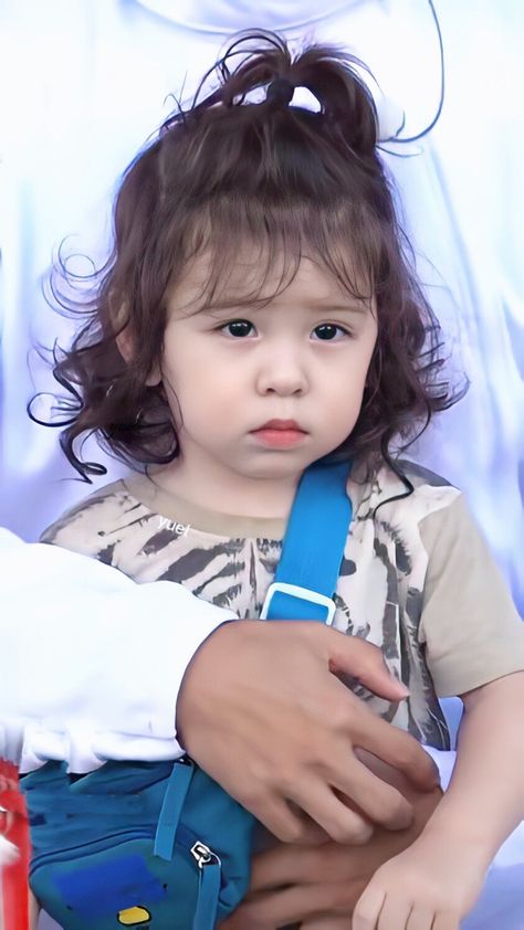 Toddler Curly Hair, Curly Hair Baby, Superman Kids, Superman Baby, Family Park, Ice Bear, Jin Woo, Asian Babies, Baby Fever